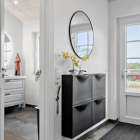 Lovely In With Kitchen